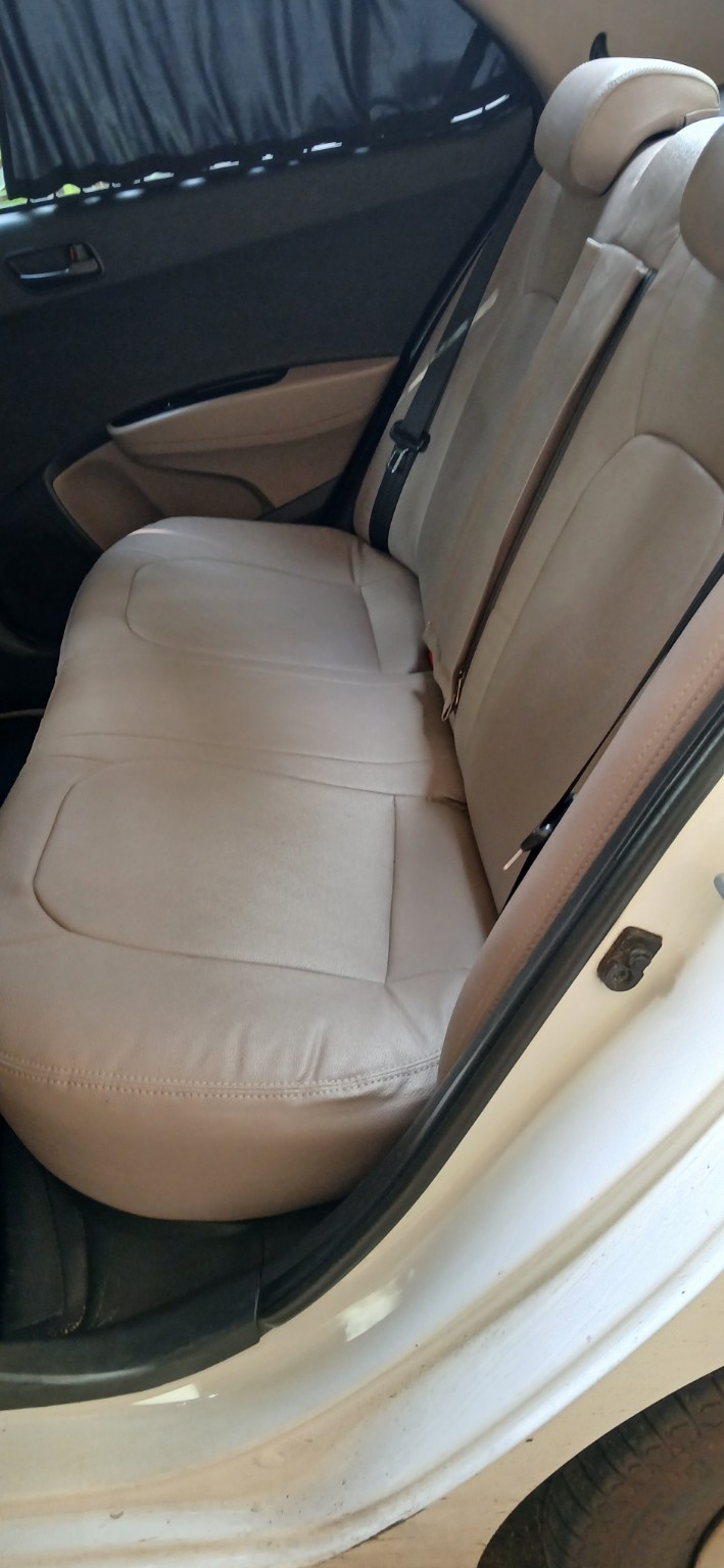 Clean rear seats in a Malvan rental car